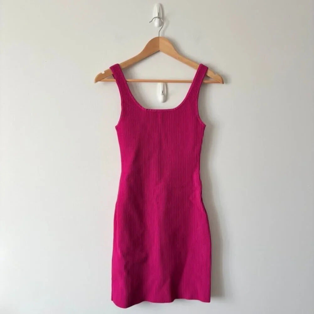 Aritzia Babaton Sculpt Knit Squareneck Ribbed Mini Dress Fushia Pink Size Small